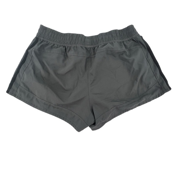 adidas Gray Dri Fit Athletic Shorts Size Medium Women’s - Picture 3 of 5